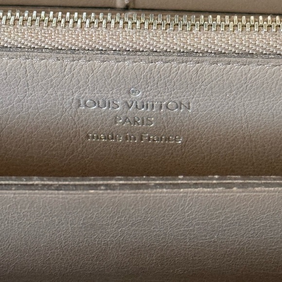 LOUIS VUITTON Portefeuille zipper Long Wallet - Picture 11 of 15